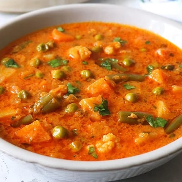 MIXED VEGETABLE CURRY.