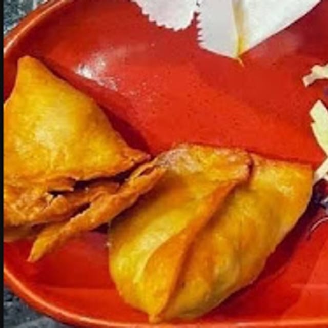 Vegetable Samosa (20pc).