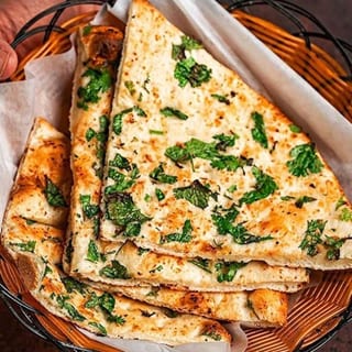 GARLIC NAAN