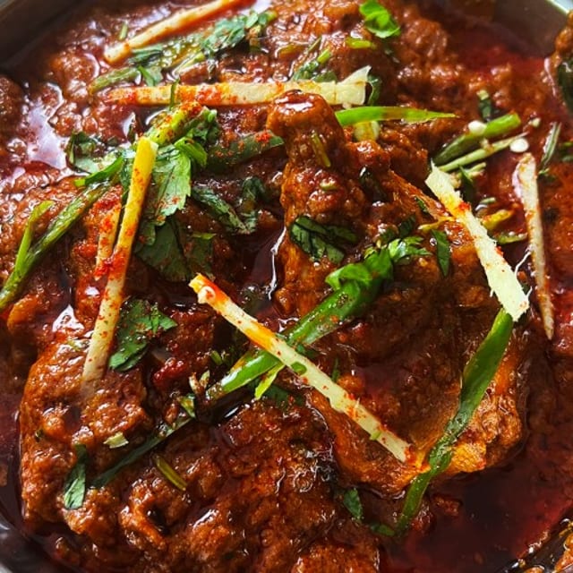 CHICKEN VINDALOO.