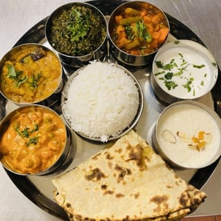 L - Vegetarian Thali