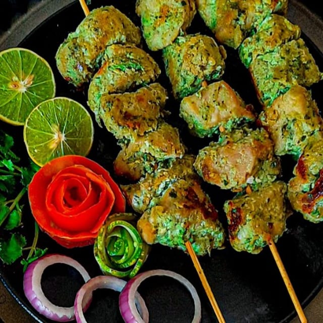 HARIYALI CHICKEN KEBAB.