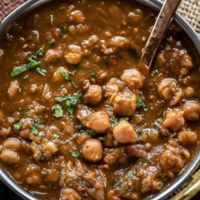L - PUNJABI CHOLE.